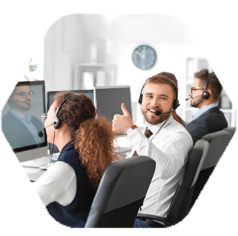 diverse-group-of-colleagues-working-together-at-NV (30)